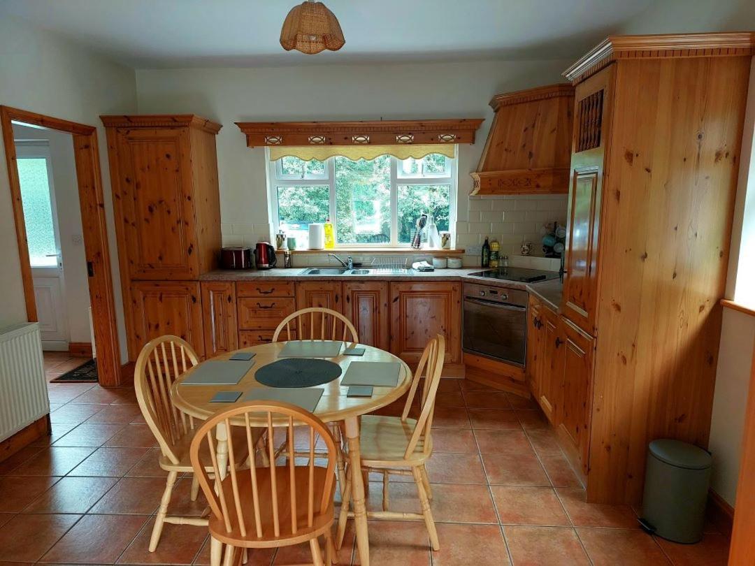 Home In Ennis Exteriér fotografie